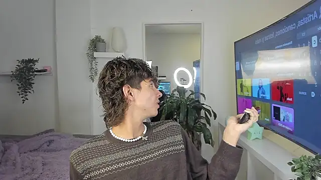 santy-kitty online show from December 2025 02:34:01 AM