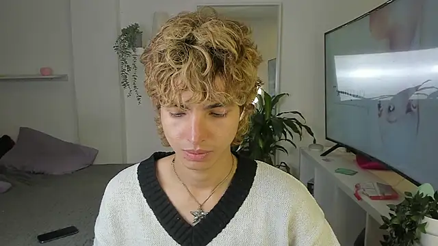 Snapshot of santy-kitty chatting on October 2025 04:25:01 AM santy-kitty online show from October 2025 04:25:01 AM