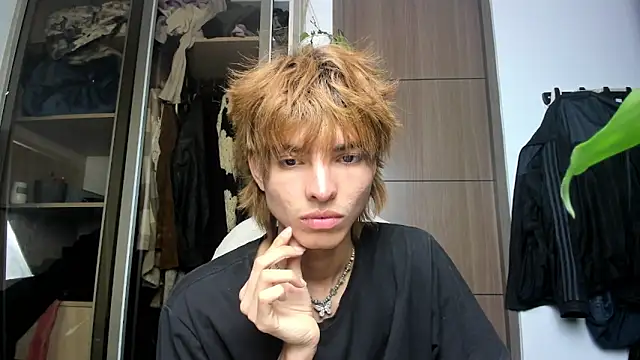 Snapshot of santy-kitty chatting on February 2025 03:23:02 AM santy-kitty online show from February 2025 03:23:02 AM