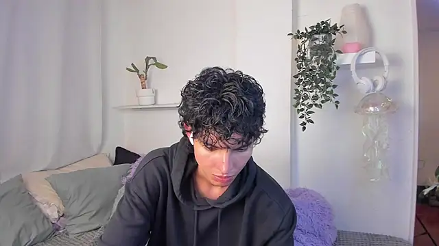 santy-kitty online show from February 2026 12:21:02 AM