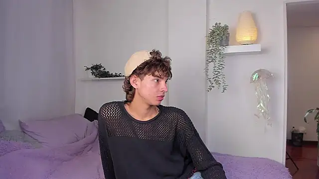 santy-kitty online show from January 2026 01:42:01 AM