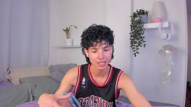 santy-kitty online show from February 2026 02:53:01 AM