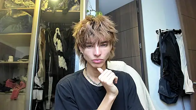 Snapshot of santy-kitty chatting on February 2025 05:30:01 AM santy-kitty online show from February 2025 05:30:01 AM