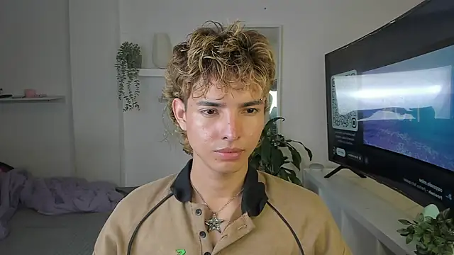 santy-kitty online show from November 2025 01:42:02 AM