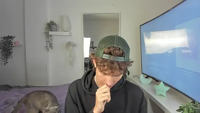 santy-kitty online show from December 2025 02:32:01 AM