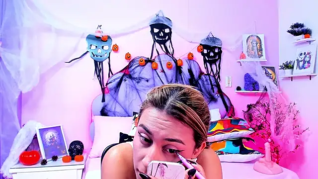 Snapshot of HannaPretthy chatting on October 2025 11:31:02 AM HannaPretthy online show from October 2025 11:31:02 AM