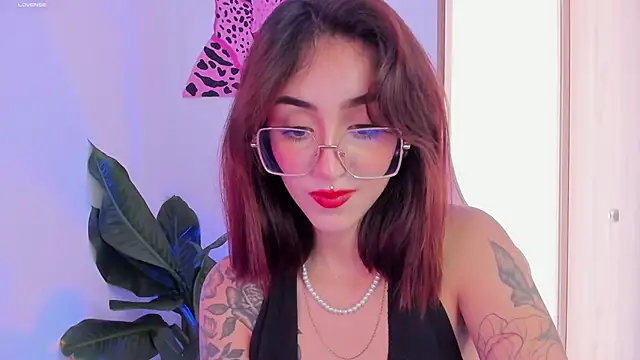 MelodieRoy online show from February 2025 08:00:01 PM