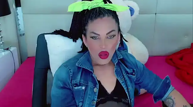 NathaliaCross online show from February 2025 09:04:01 PM