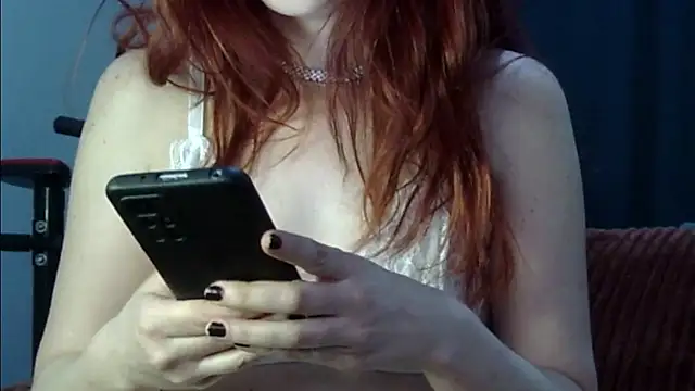 Snapshot of DiamondAssCeyda chatting on December 2024 10:27:01 PM DiamondAssCeyda online show from December 2024 10:27:01 PM