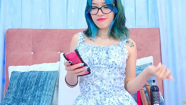 AlliciaKim online show from November 2025 07:50:02 PM