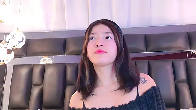 AlliciaKim online show from February 2025 07:09:01 PM