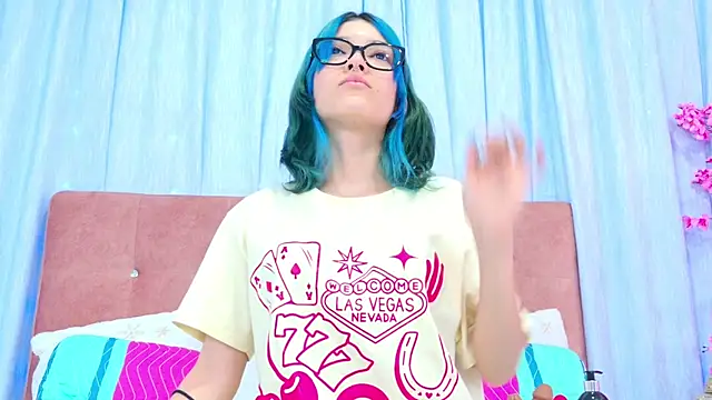 AlliciaKim online show from November 2025 07:19:01 PM