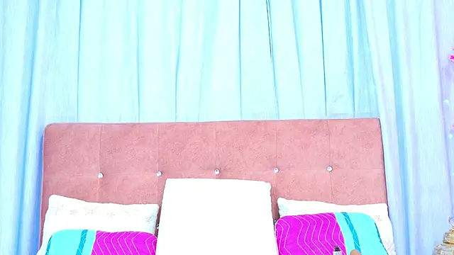 AlliciaKim online show from November 2025 07:17:02 PM