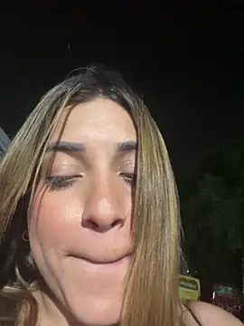 perlita05 online show from February 2026 01:28:01 AM