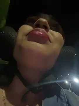 perlita05 online show from March 2026 01:13:02 AM