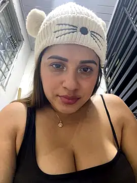 Snapshot of perlita05 chatting on November 2025 02:27:01 AM perlita05 online show from November 2025 02:27:01 AM