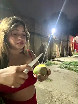 perlita05 online show from January 2026 11:19:01 PM