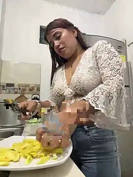 perlita05 online show from March 2025 02:48:02 AM