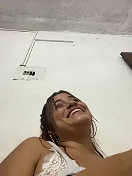 perlita05 online show from March 2025 02:05:02 AM