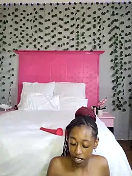 Snapshot of 02Boitybaby chatting on June 2026 11:19:01 AM 02Boitybaby online show from June 2026 11:19:01 AM