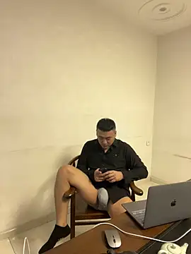 Snapshot of ShaoZian_1 chatting on October 2025 11:44:01 AM ShaoZian 1 online show from October 2025 11:44:01 AM