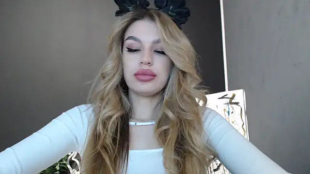 Your Jessy online show from November 2025 12:32:02 PM