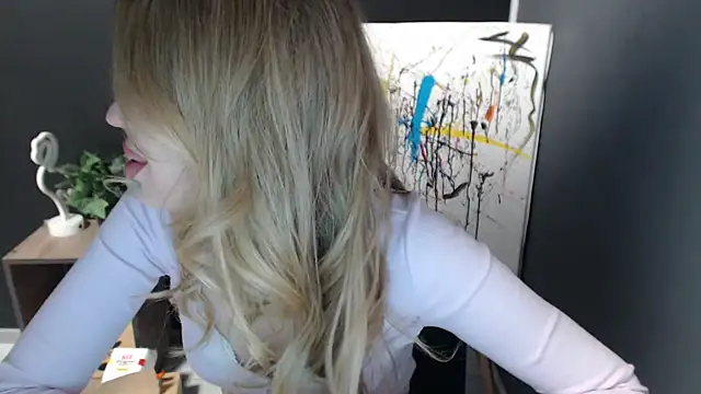 Your Jessy online show from April 2026 01:18:02 PM
