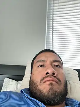 elamante03 online show from September 2025 07:18:01 PM