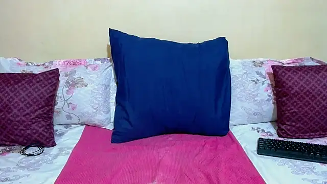 DiamondLuv29 online show from November 2025 02:50:02 AM