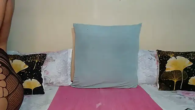 DiamondLuv29 online show from June 2026 02:28:01 AM