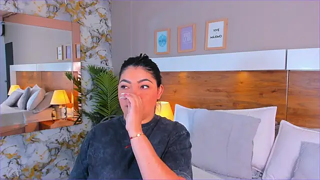 EmaBakker online show from January 2026 11:16:02 AM