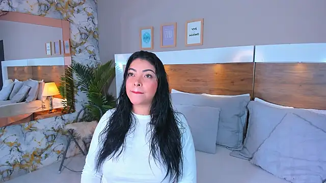 EmaBakker online show from February 2026 10:48:01 AM