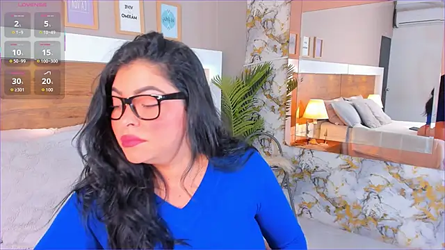 EmaBakker online show from December 2025 12:26:01 PM