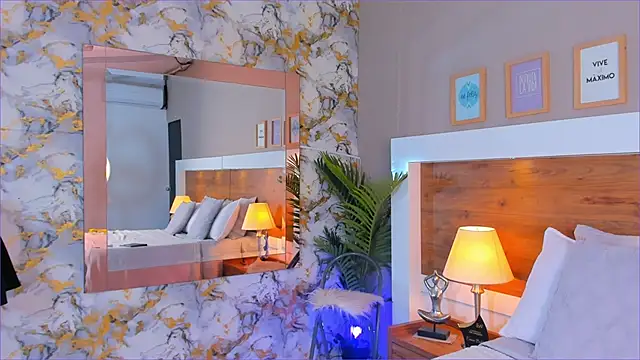 EmaBakker online show from January 2026 11:25:01 AM