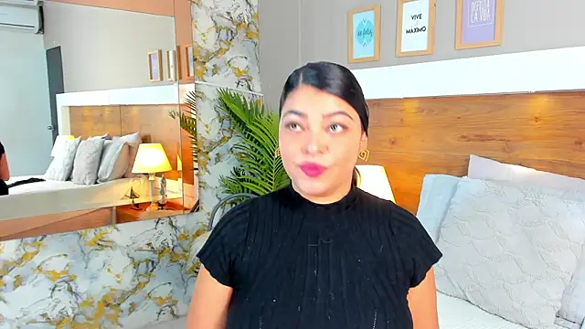 EmaBakker online show from December 2025 11:55:01 AM