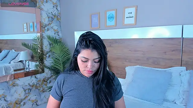 EmaBakker online show from July 2026 05:04:02 AM