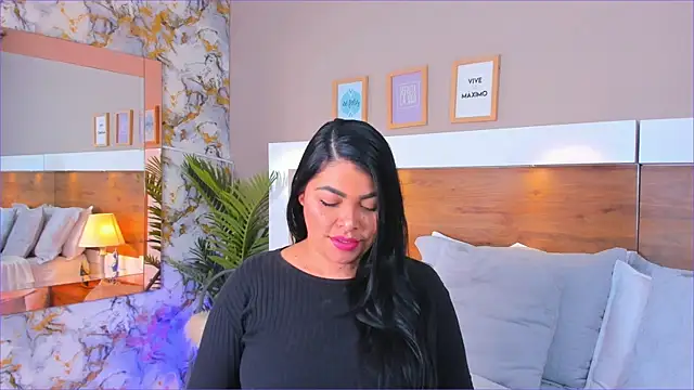 EmaBakker online show from January 2026 11:17:02 AM