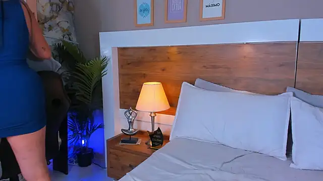 EmaBakker online show from March 2026 08:03:01 AM