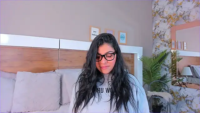 EmaBakker online show from December 2025 08:04:02 PM