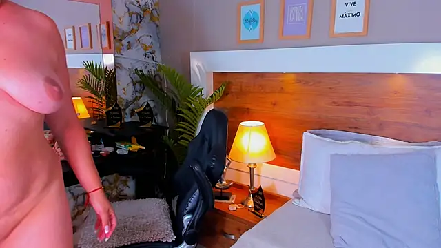 EmaBakker online show from March 2026 09:07:01 AM