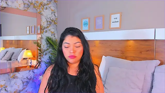 EmaBakker online show from January 2026 11:25:01 AM