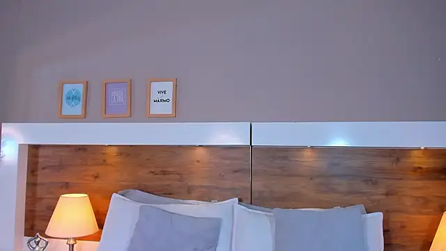 EmaBakker online show from March 2026 06:06:01 AM