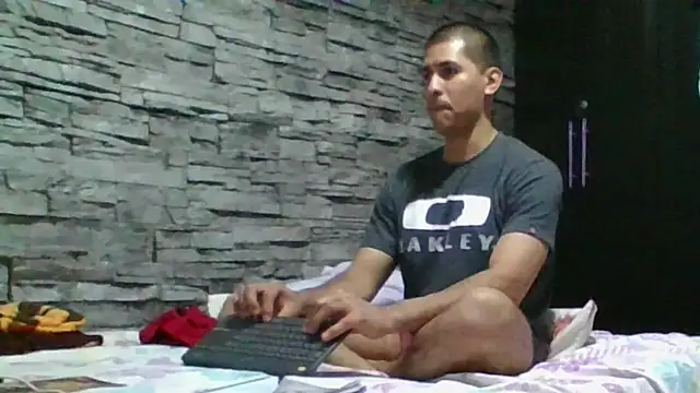 Snapshot of Sexylatin64 chatting on February 2026 02:53:01 AM Sexylatin64 online show from February 2026 02:53:01 AM