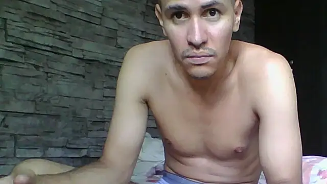 Snapshot of Sexylatin64 chatting on June 2026 03:53:01 PM Sexylatin64 online show from June 2026 03:53:01 PM