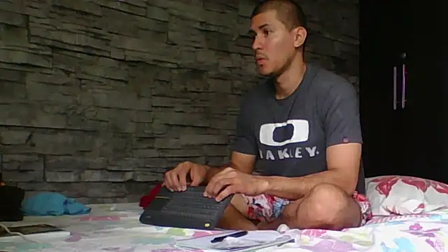 Snapshot of Sexylatin64 chatting on February 2026 03:13:02 PM Sexylatin64 online show from February 2026 03:13:02 PM