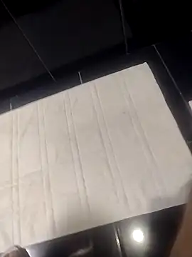 Snapshot of lm279 chatting on February 2025 03:38:01 PM lm279 online show from February 2025 03:38:01 PM