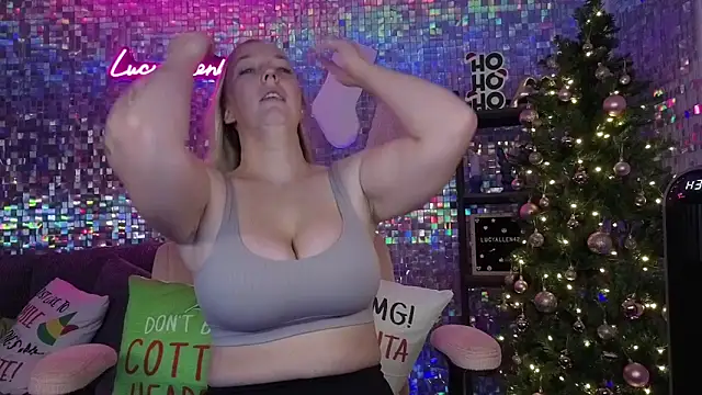 lucyallen4201 online show from December 2025 07:04:02 PM