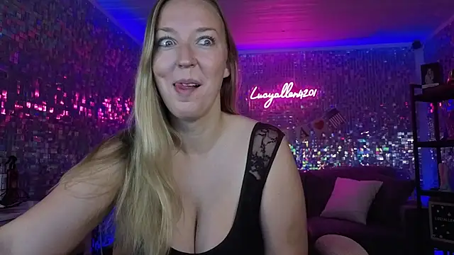 lucyallen4201 online show from June 2026 12:10:02 PM