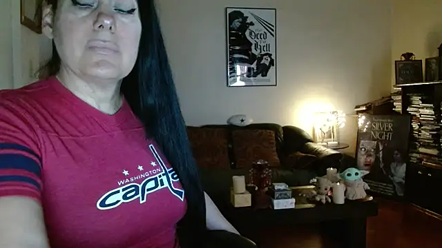 mandaloriangirls online show from November 2025 06:00:02 PM