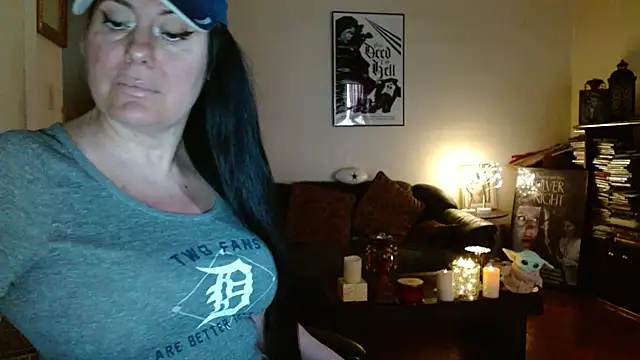 mandaloriangirls online show from April 2026 10:01:02 PM